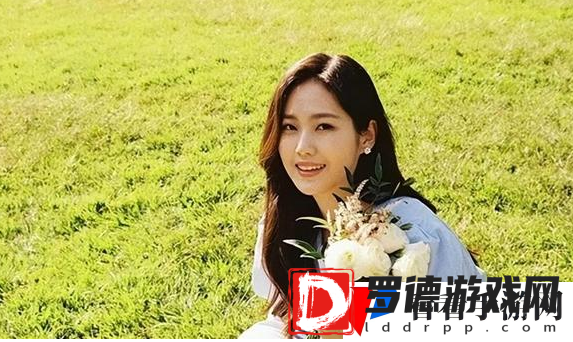 草莓香蕉成人***丝瓜传媒