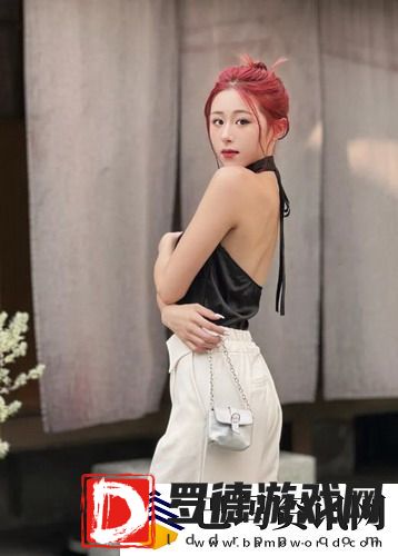 夫妻插秧38种方法图片大全：轻松享受农业乐趣，幸福生活新体验！