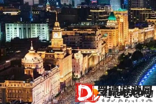 大学生谈兼职给韩国人拍照