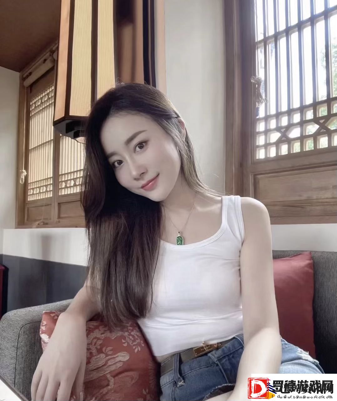 亚洲18在线天美传媒社交互动增强平台粘性！友