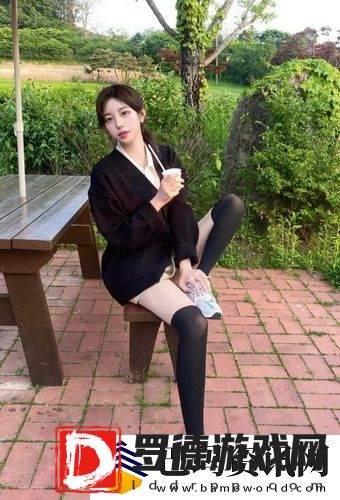 国产做受和入口竹菊的文化碰撞，网友：这场对话让我大开眼界！