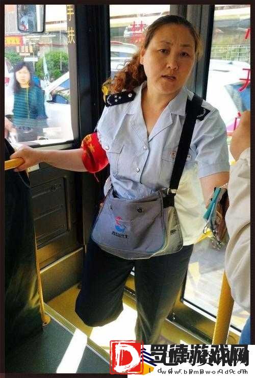 公交车售票员用